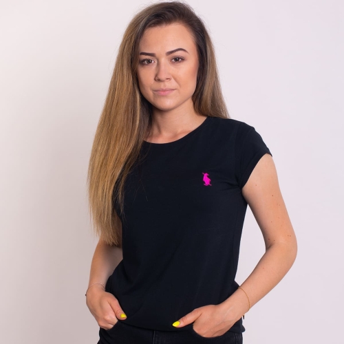 T-shirt-damski-czarny-BASIC-PinkWin-Wear-z-rozowym-pingwinem.jpg