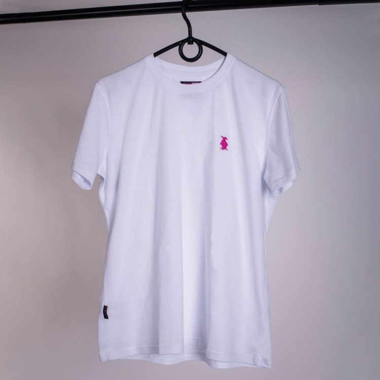 PinkWin-Wear-t-shirt-bialy-basic-z-rozowym-pingwinem.png.jpg