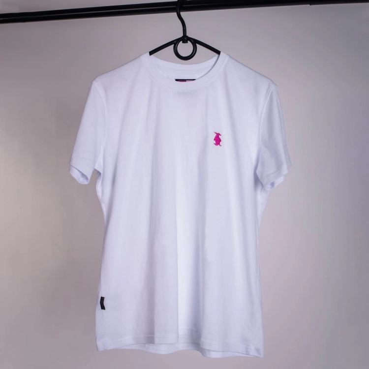 PinkWin-Wear-t-shirt-bialy-basic-z-rozowym-pingwinem.png.jpg