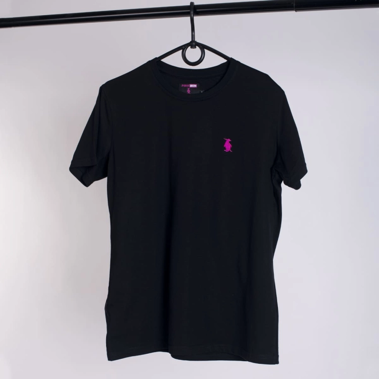 Koszulka-meska-czarna-PinkWin-Wear-z-rozowym-pingwinem.png.jpg