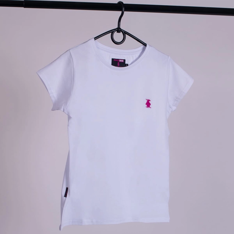 Damska-bawelniana-koszulka-biala-BASIC-PinkWin-Wear-z-rozowym-pingwinem.jpg