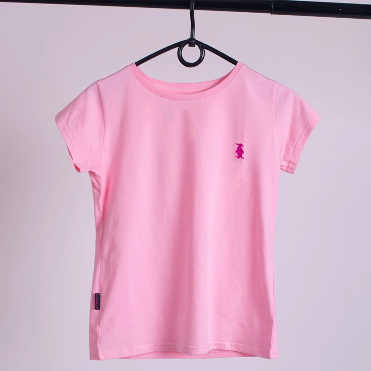 Bawelniana-damska-rozowa-koszulka-BASIC-PinkWin-Wear-z-rozowym-pingwinem.jpg